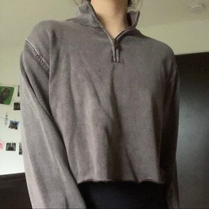 Acid wash cropped half zip